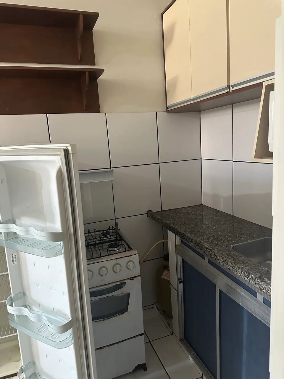 Quitinete 2 quartos mobiliada ótima localização