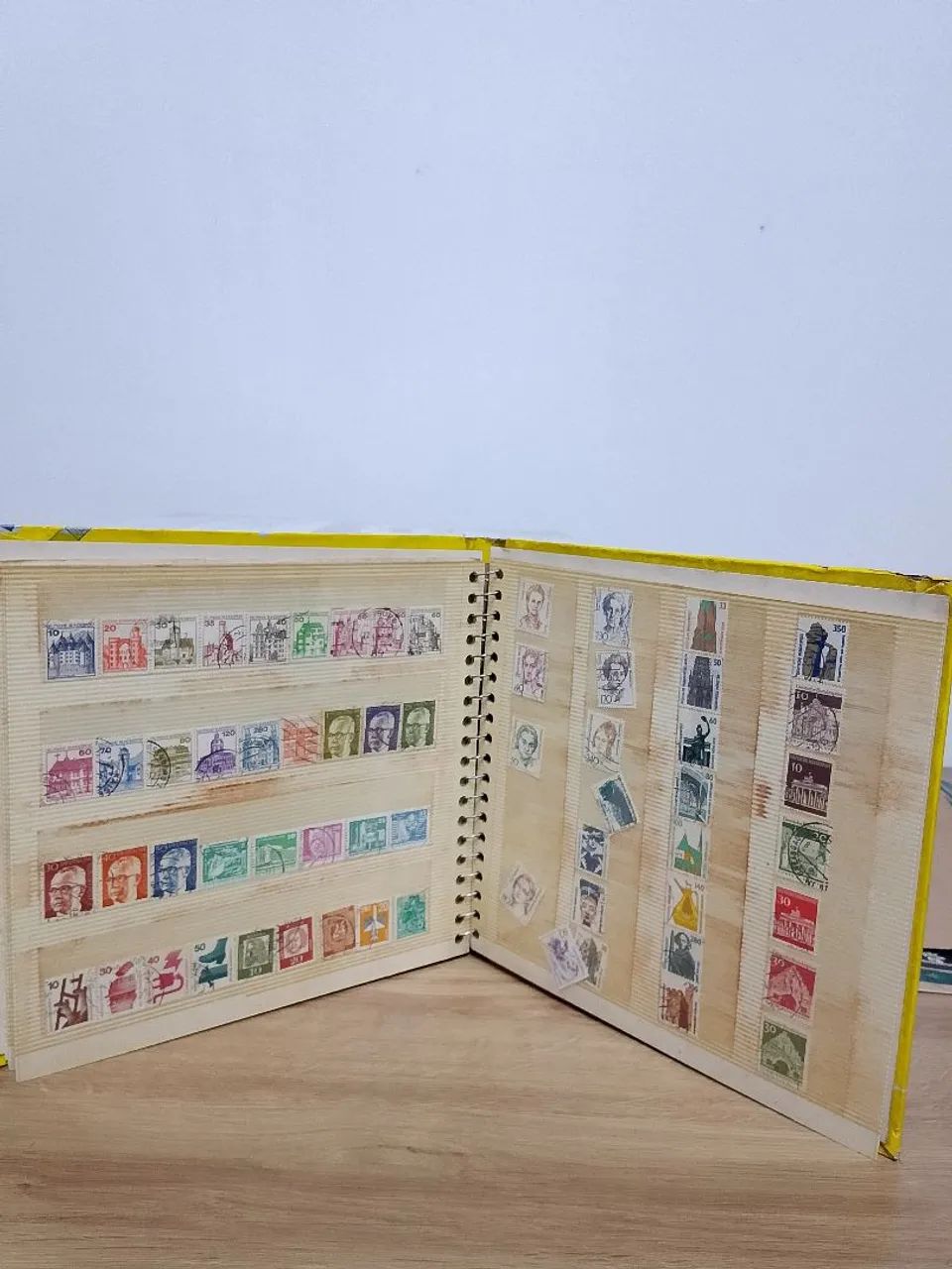 Álbum de selos postais - Foto 3