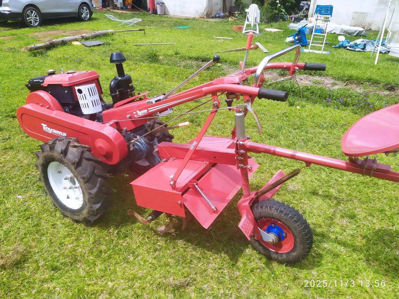PROMOÇÃO Micro trator Toyama tipo TOBATA Diesel praticamente novo. - Foto 3