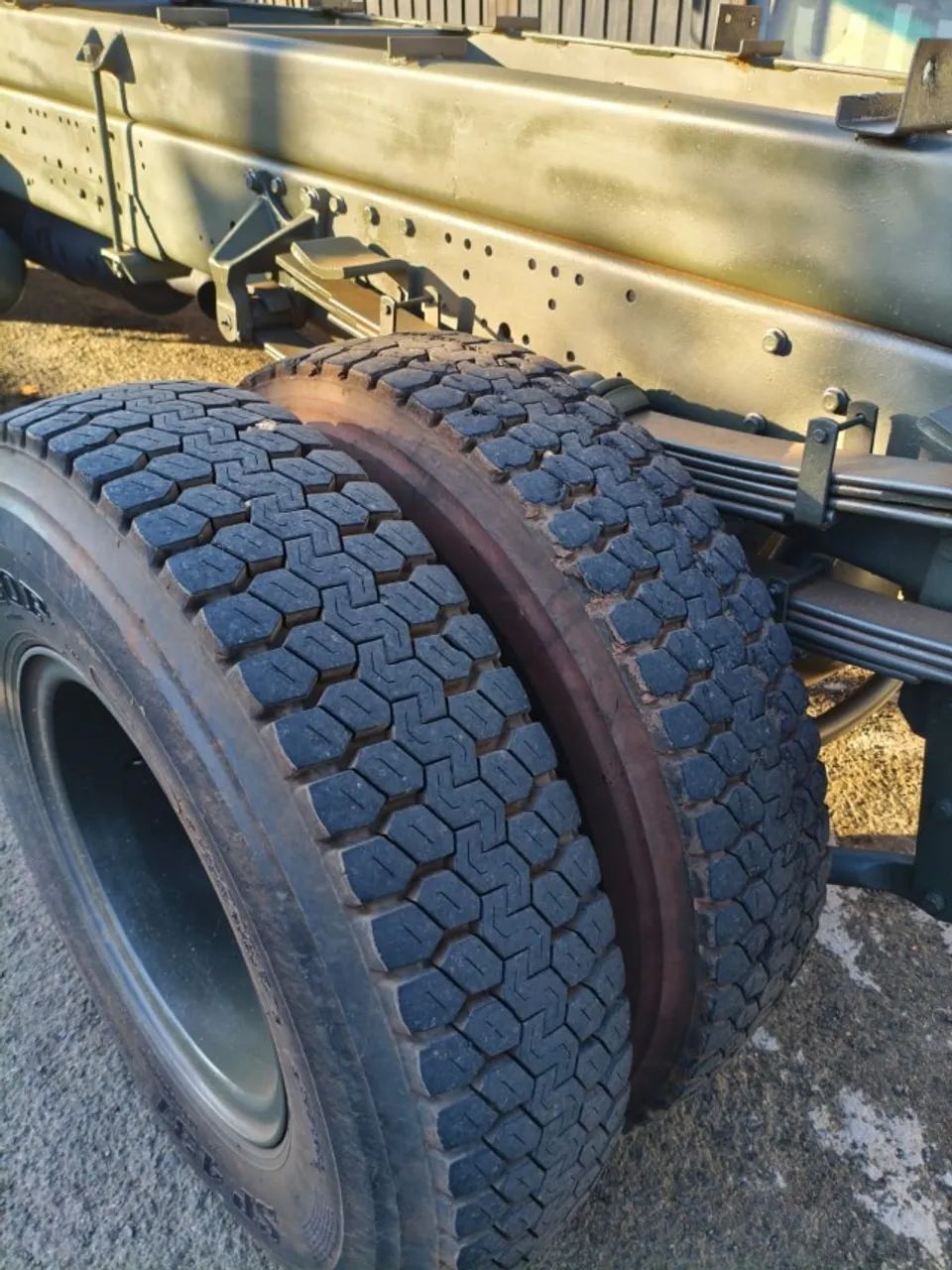 Caminhão Militar 1720 4X4 Munck Madal  - Foto 8