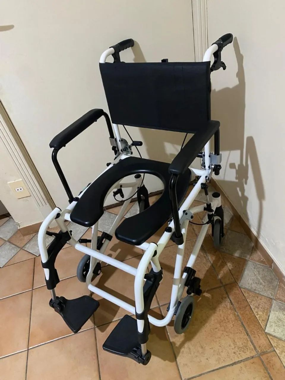 Cadeira de Rodas p Banho