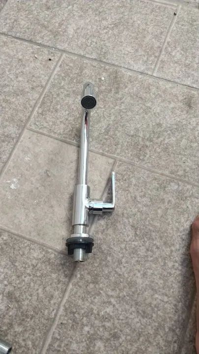 Torneira de Cozinha Cromada - Nova