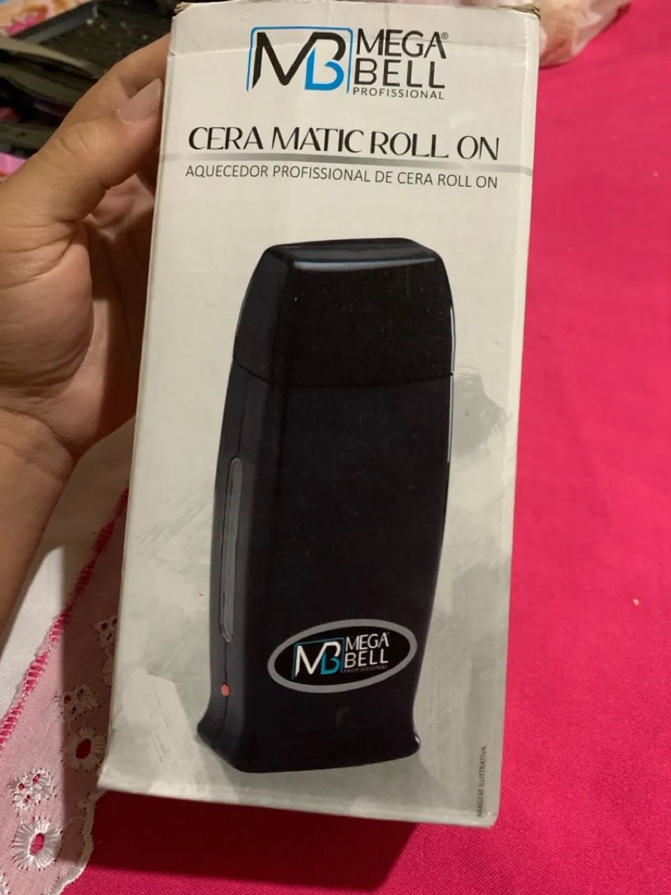 Aparelho para depilação com cera roll-on