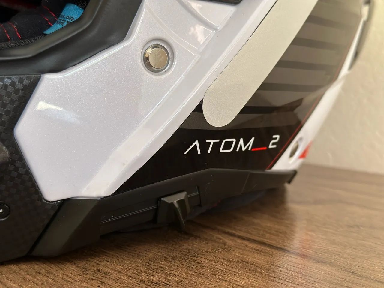 Capacete Moto Atom 2 - Preto/Branco/Vermelho - Foto 5