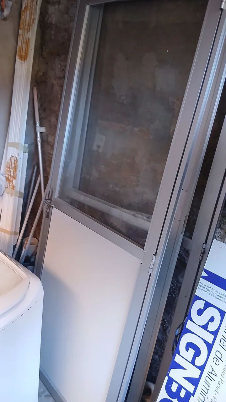 Vende-se tres portas