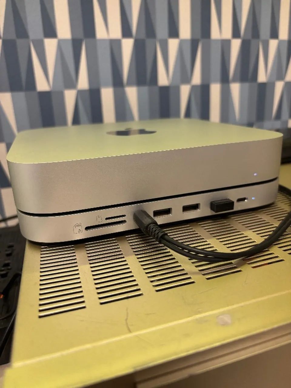 Mac Mini M1 16GB/512GB + Dock Expansor |Potente, silencioso e