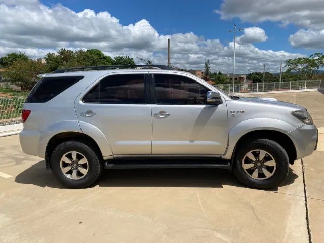 Hillux SW4 2008 Impecável!!! Veículo revisado e com condições de pagamento especial!! - Foto 3
