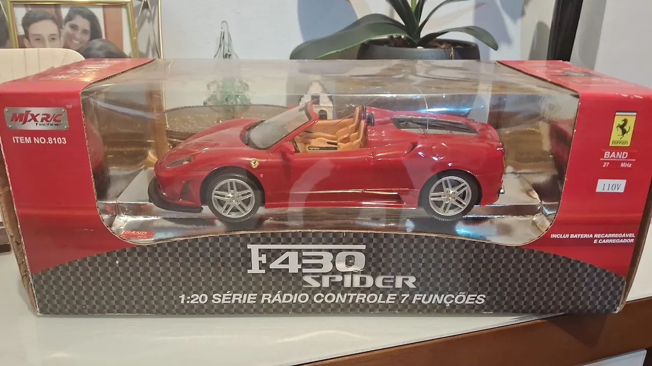 carro de brinquedo de rádio controle KRIC Ferrari F430 Spider na escala 1:20 nova  - Foto 6