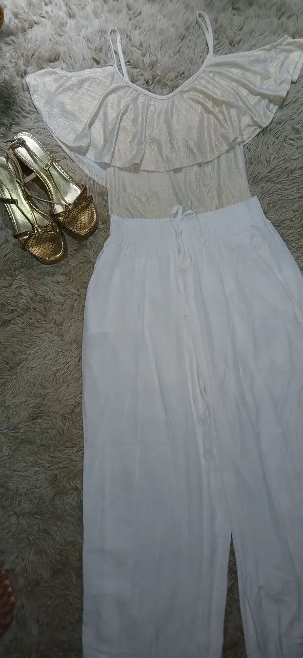Conjunto Calça Branca e Body Dourado.  - Foto 3