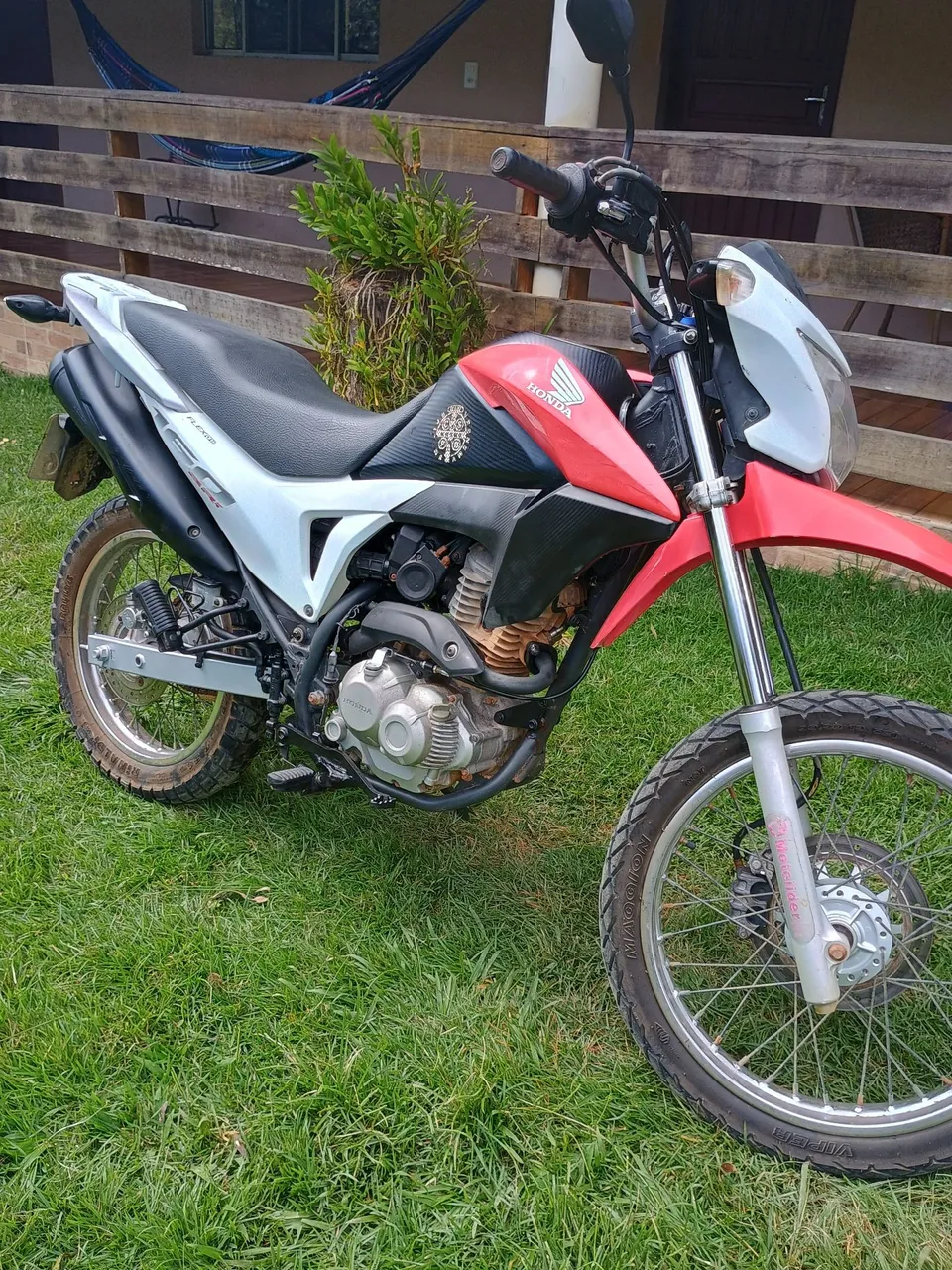 Honda NXR BROS 160cc semi-nova 2015. R$: 14.900 só hoje