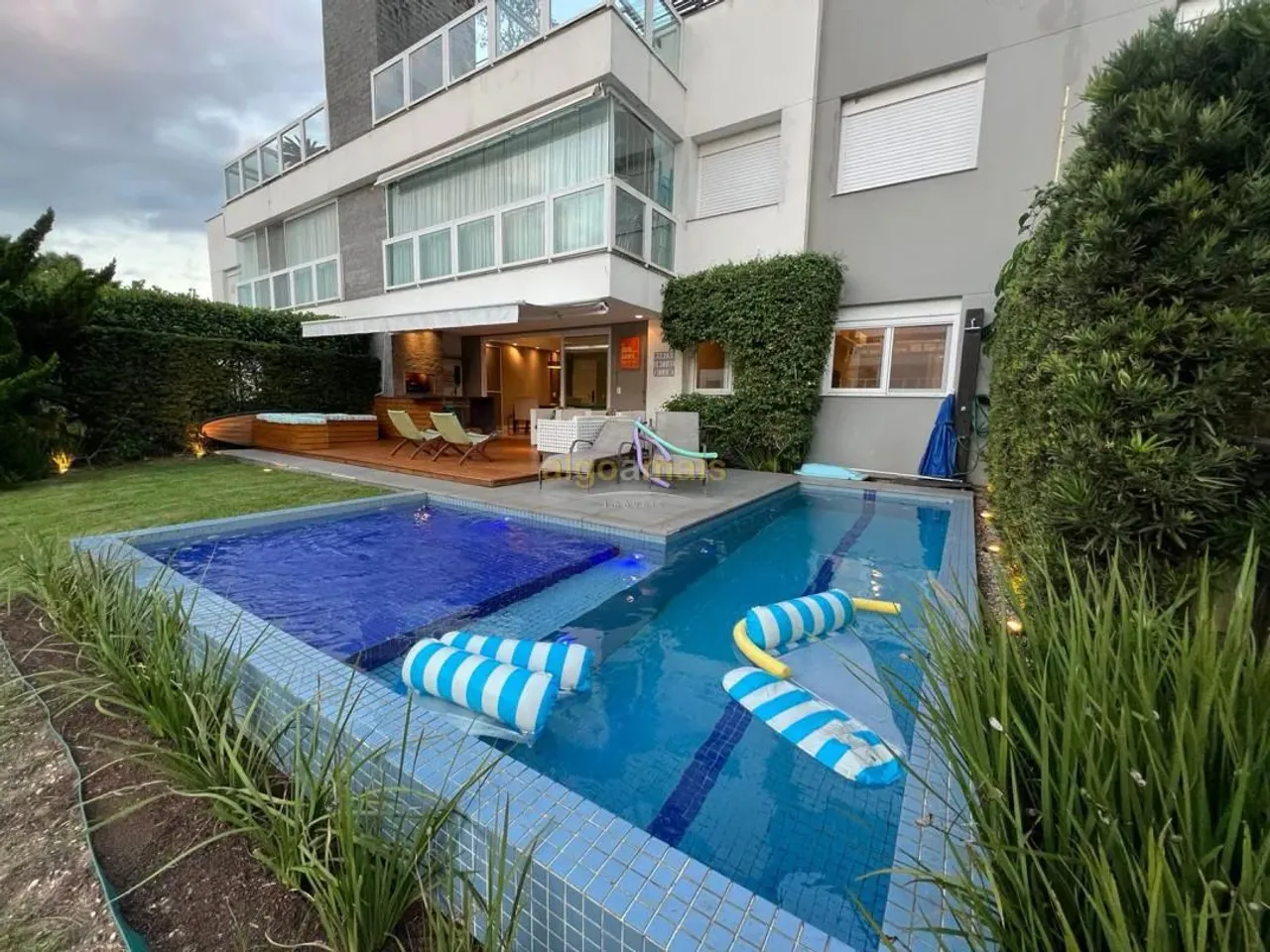Casa em Condomínio Mobiliada em Xangri-Lá - Condomínio Rossi Atlântida - Venda REF: CA2807