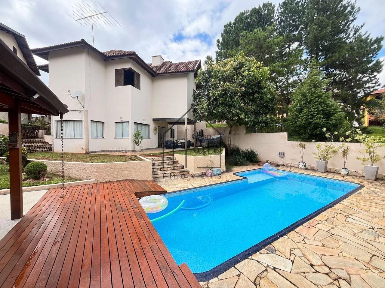 Casa com 4 suítes à venda, 242m² por R$ 1.700.000 - Condomínio Nova Higienópolis - Jardim  - Foto 2