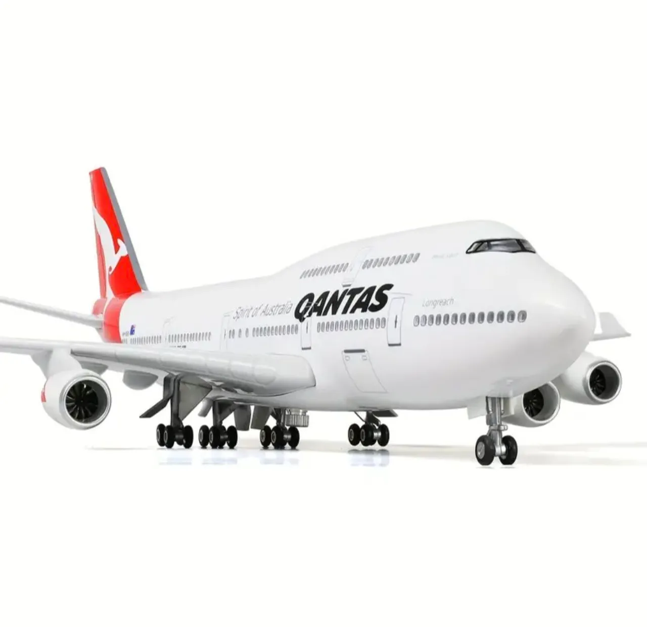 Avião Boeing 747-400 Qantas - Modelo em Escala