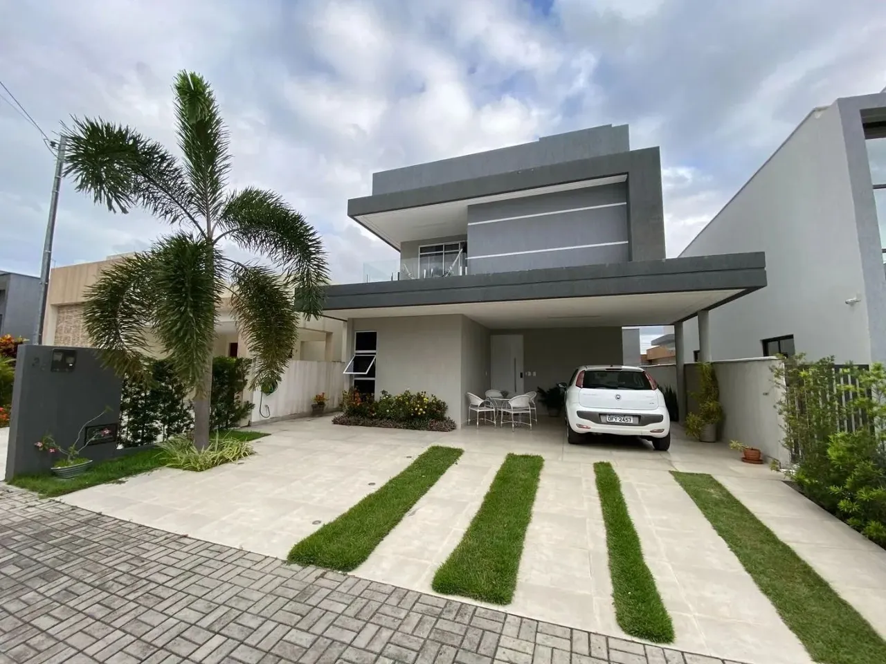 Casa em condomínio com 4 dormitórios, cozinha americana e varanda para alugar, 180 m² por