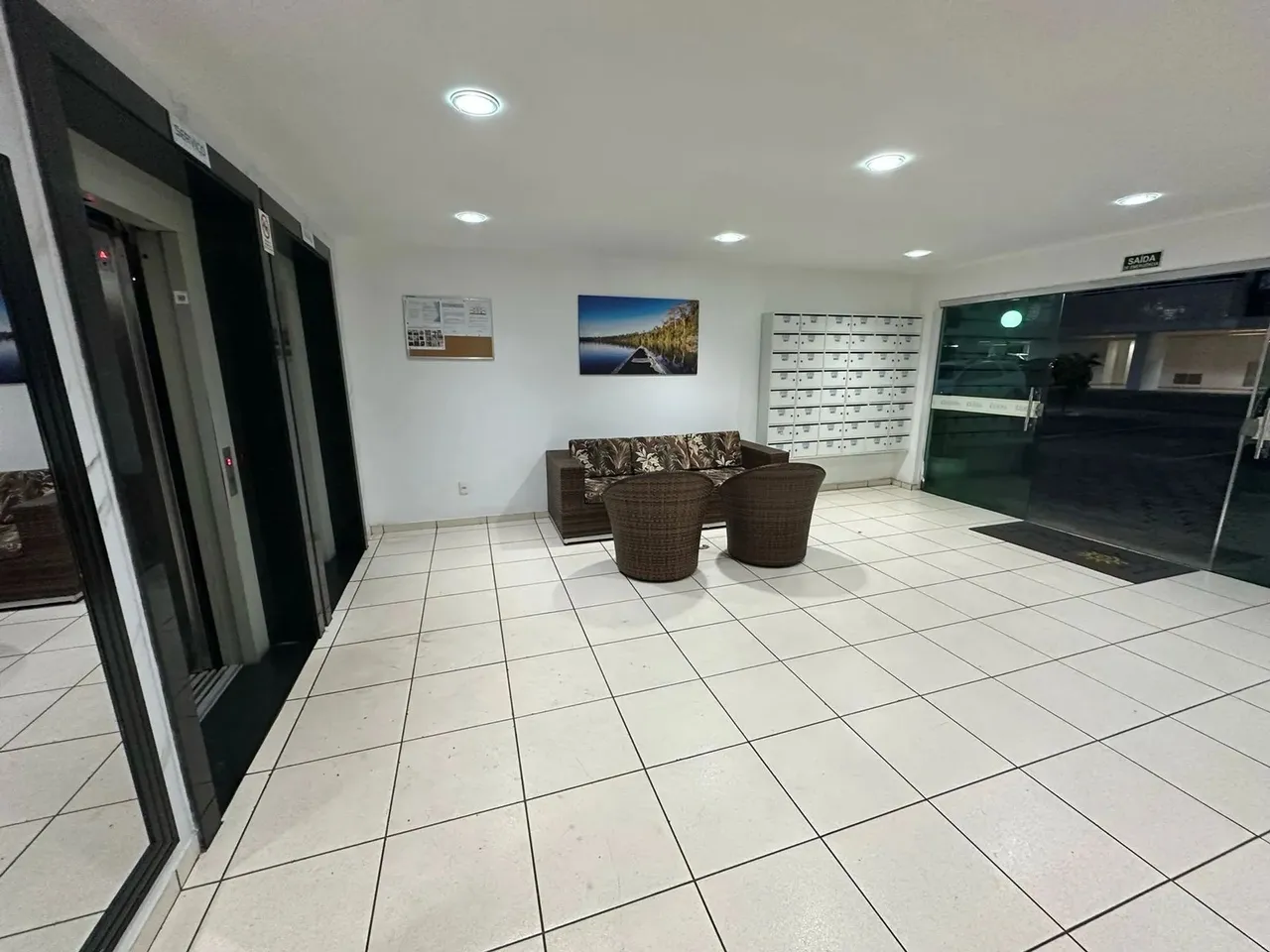 Apartamento 3 quartos, 2 suítes no condomínio Portal do Rio Negro.