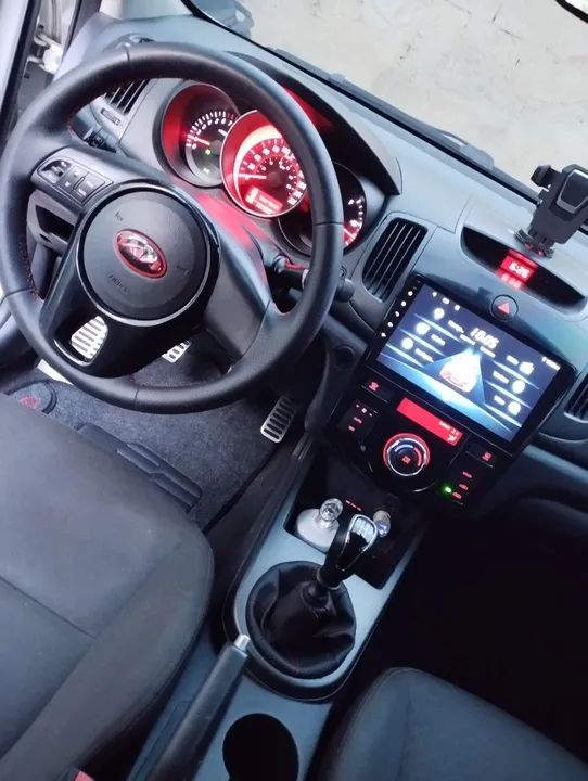 Kia Cerato 1.6 - Foto 2