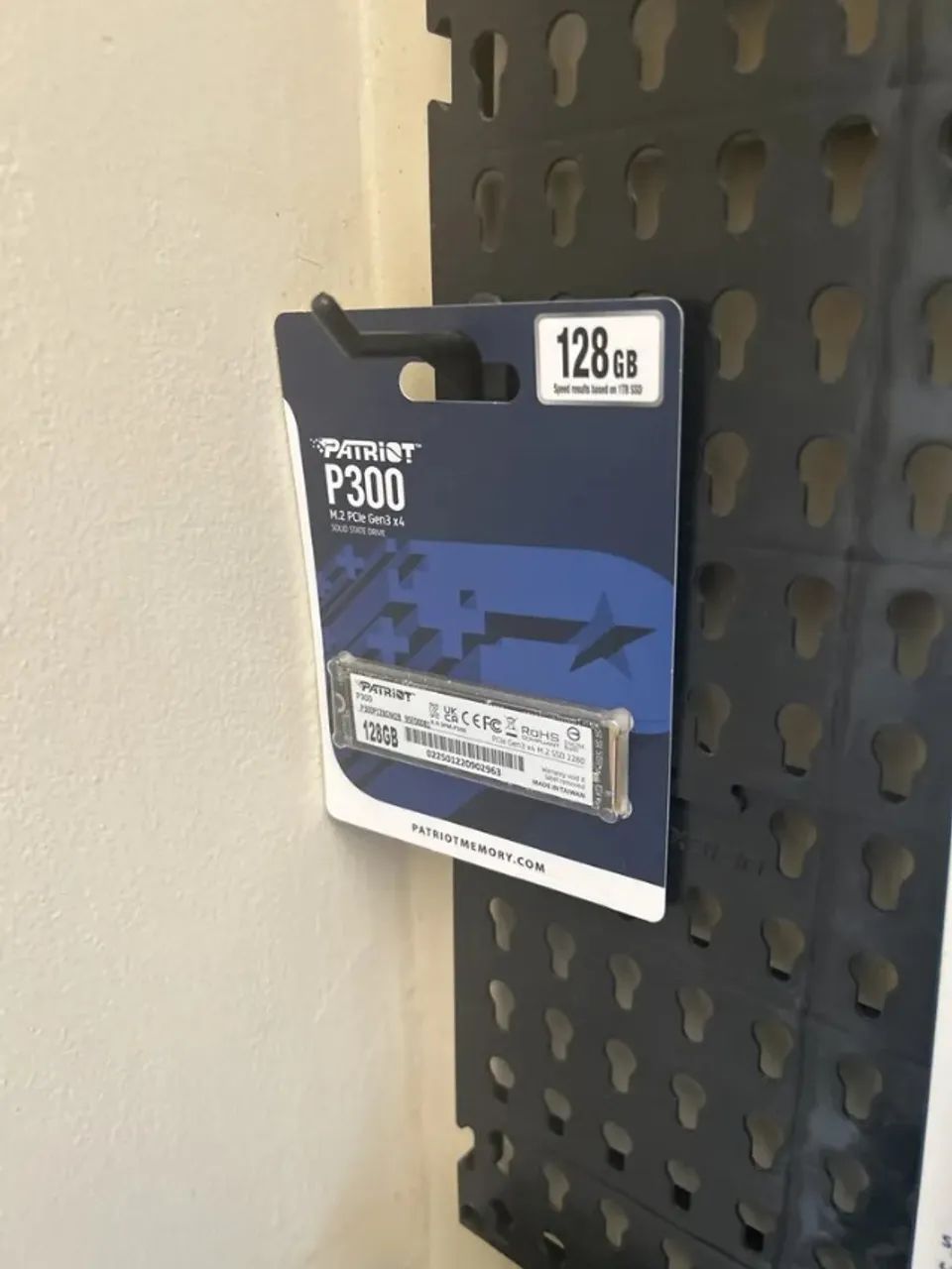 Ssd Patriot P300 128Gb M2 2280 Nvme Pcie Gen 3X4 Novo Loja Coimbra Computadores - Foto 2