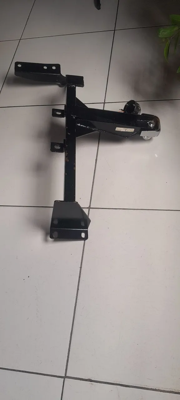 Suporte de Engate para Carro