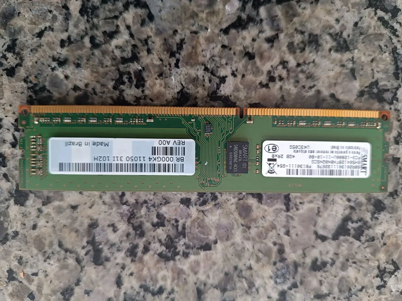 Memória RAM 4GB DDR3 PC3-12800 2Rx8