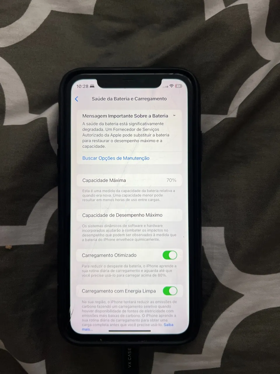 Bateria de iPhone com saúde degradada