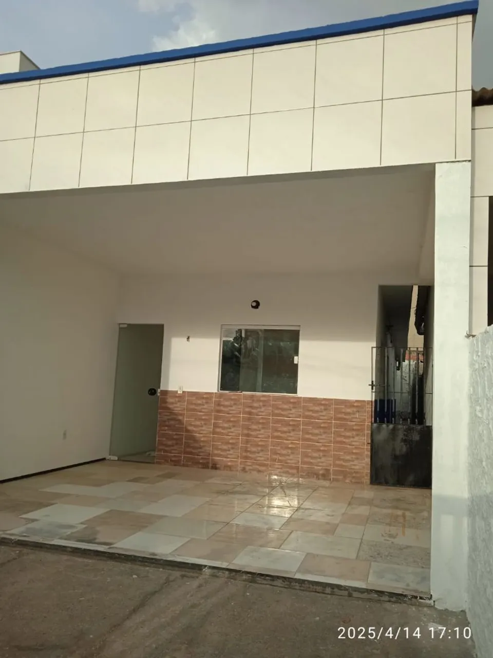 Alugo casacem Condomínio