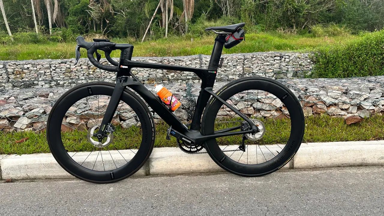 Bicicleta Cannondale Systemsix hi-mod ultegra Di2