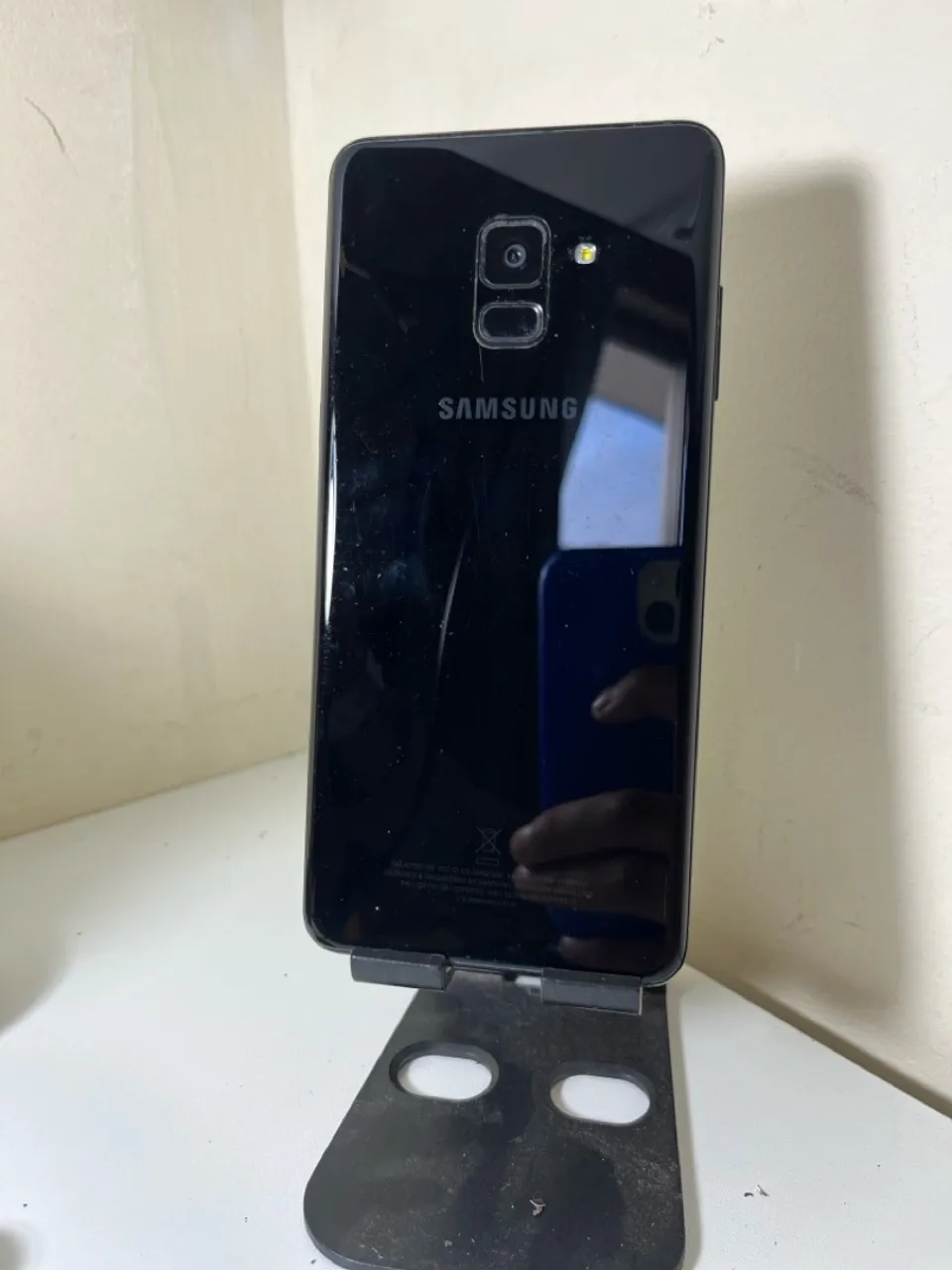 Samsung A8+ 4GB