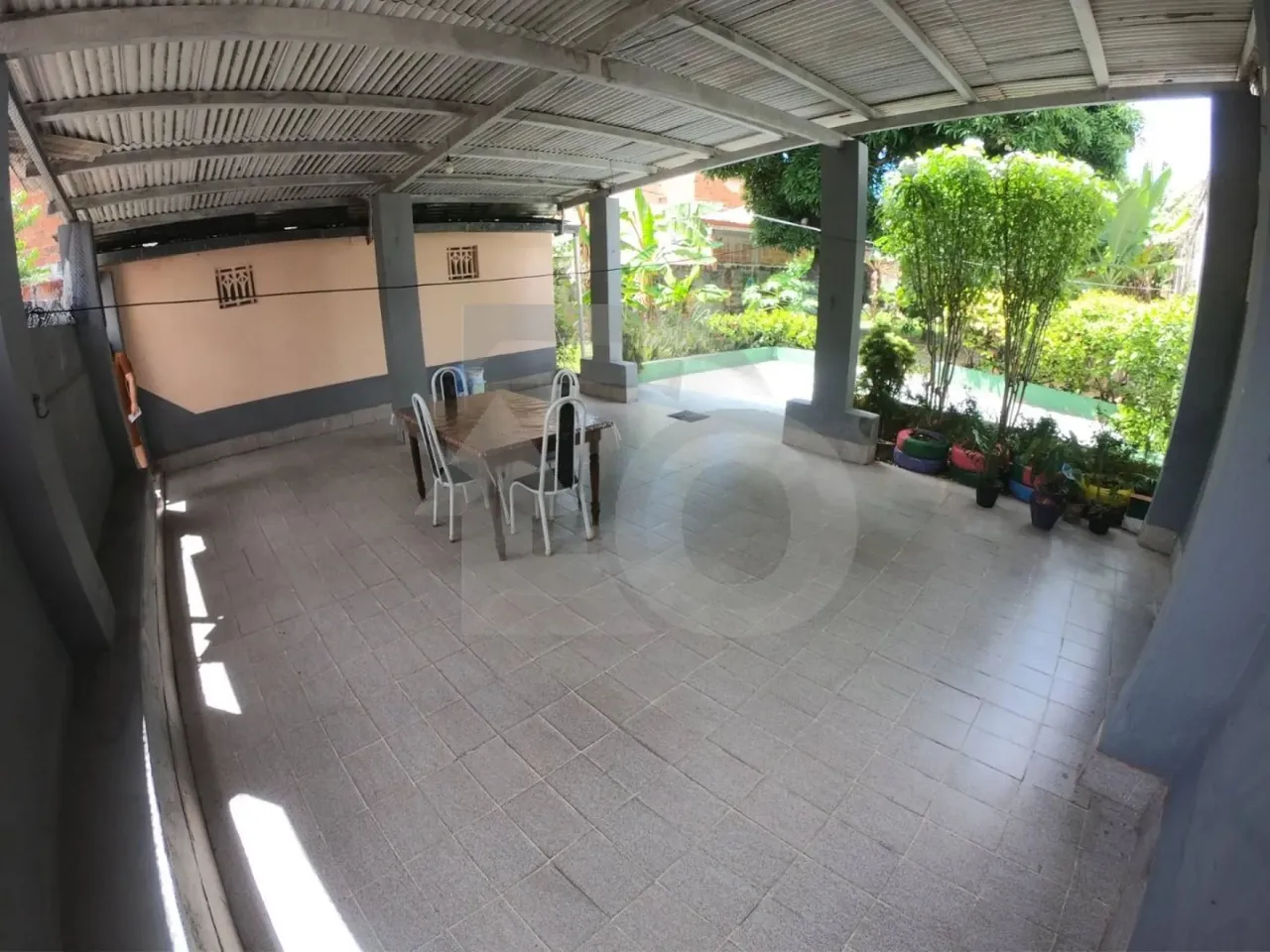 Casa no Bairro Siqueira Campos com 3 Quartos, Varanda, Área de Serviço e Quintal