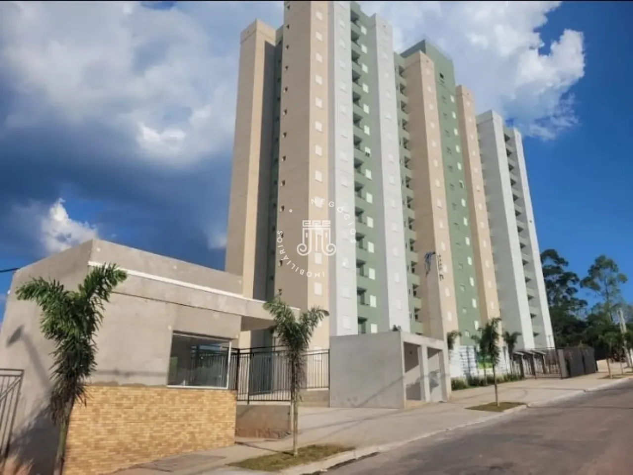 APARTAMENTO À VENDA EM VARZEA PAULISTA