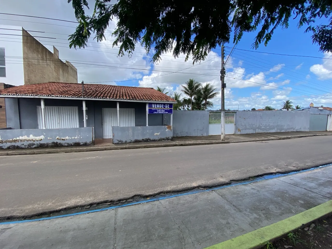 Vendo Casa com Área de terra de 3.584,70 metros quadrados