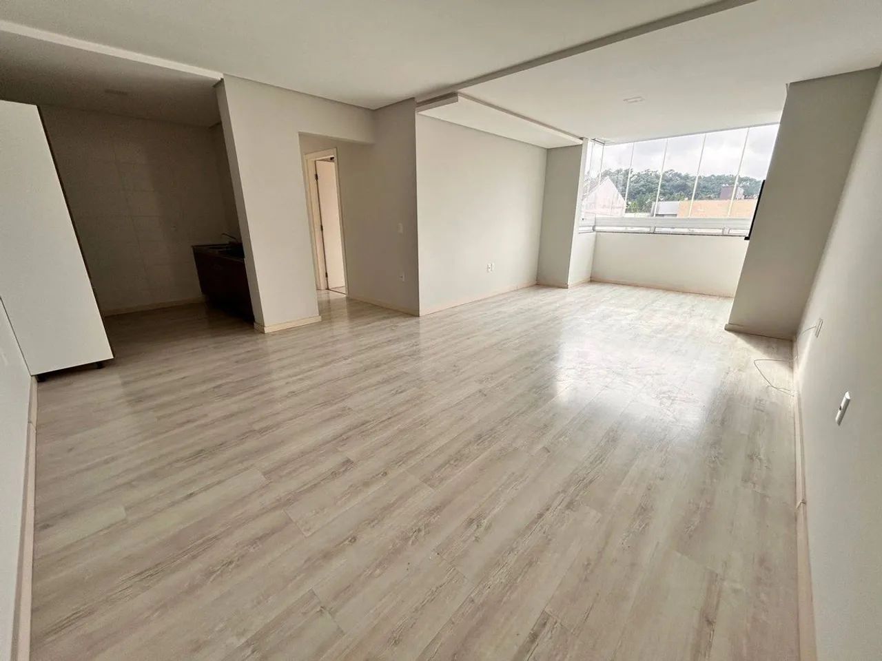 Apartamento no Jaraguá Esquerdo Ref. 3755