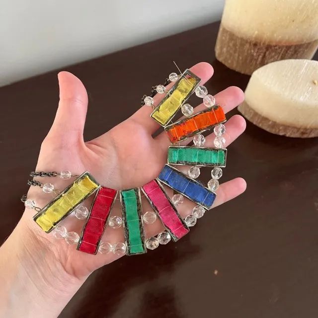colar de bijuteria colorido - Foto 2