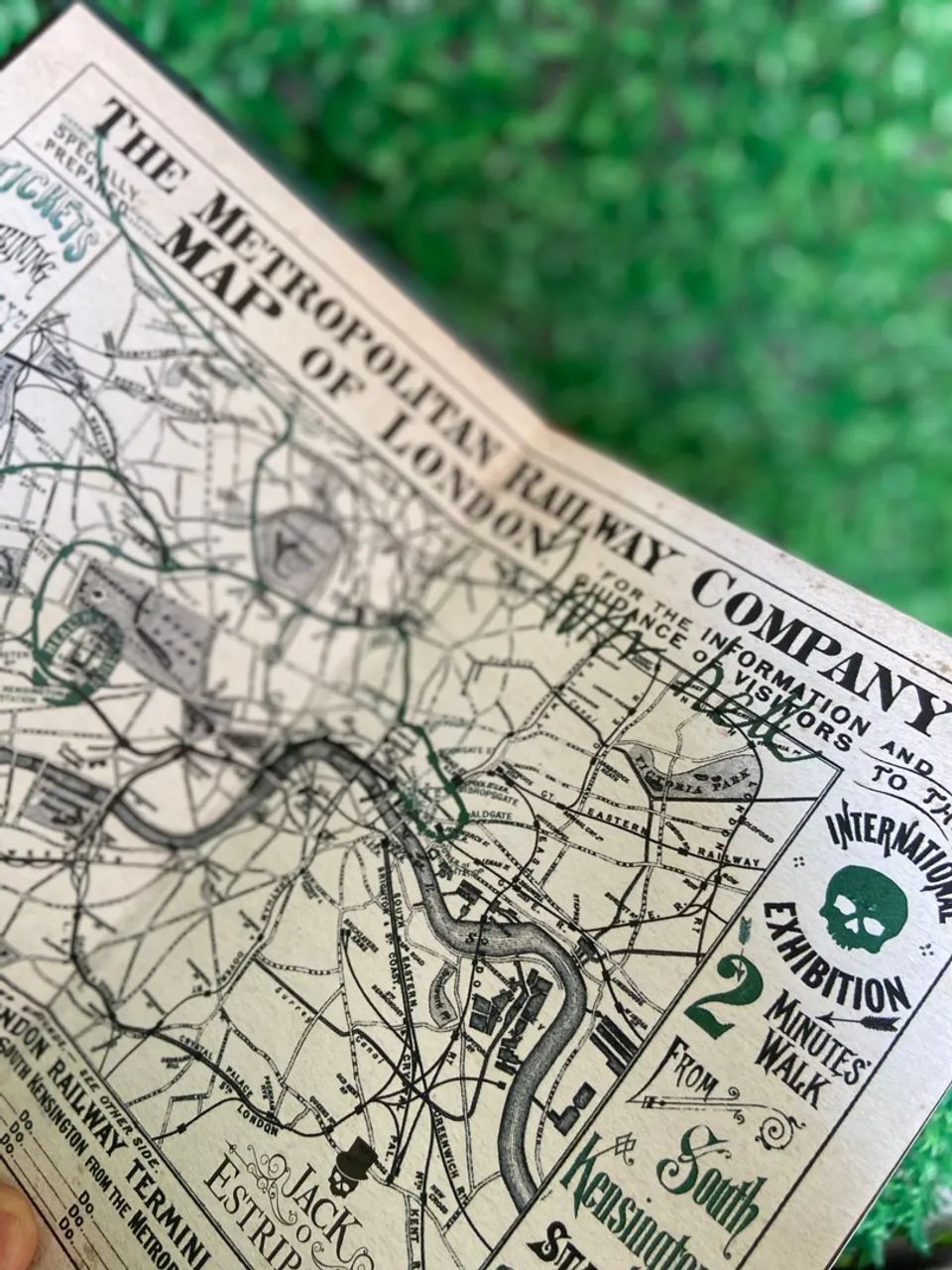 Livro Jack, O Estripador - Rastro de Sangue DARKSIDE  - Foto 3