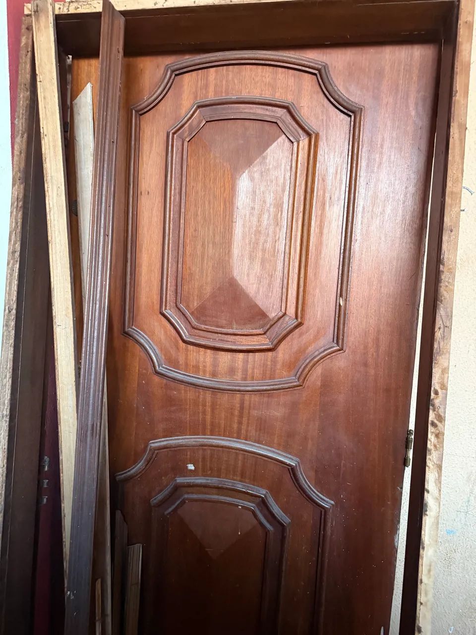 Porta de madeira 64640376129537122