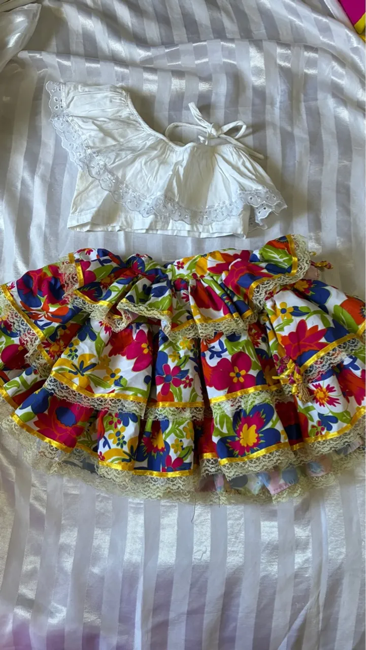 Conjunto Junino 2/3 anos = > 30,00