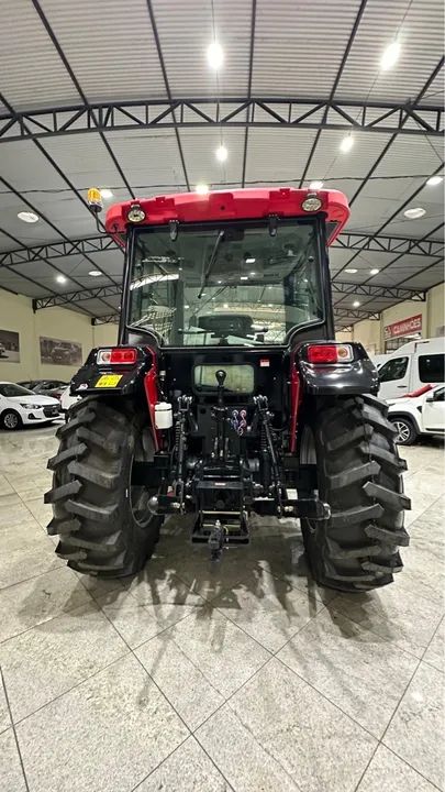 Trator barato da China chega ao Brasil e desafia gigantes do setor agrícola