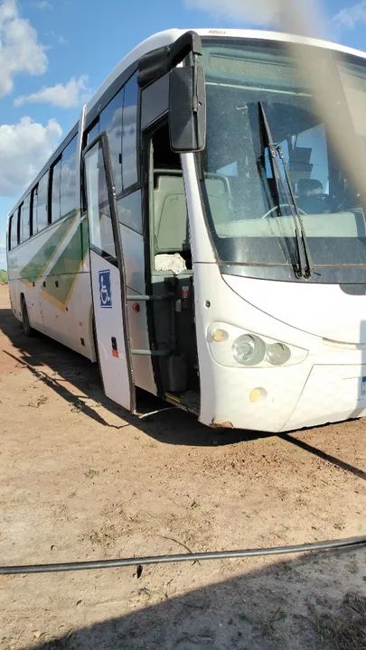 Ônibus 48 Lugares ... Motor traseiro 