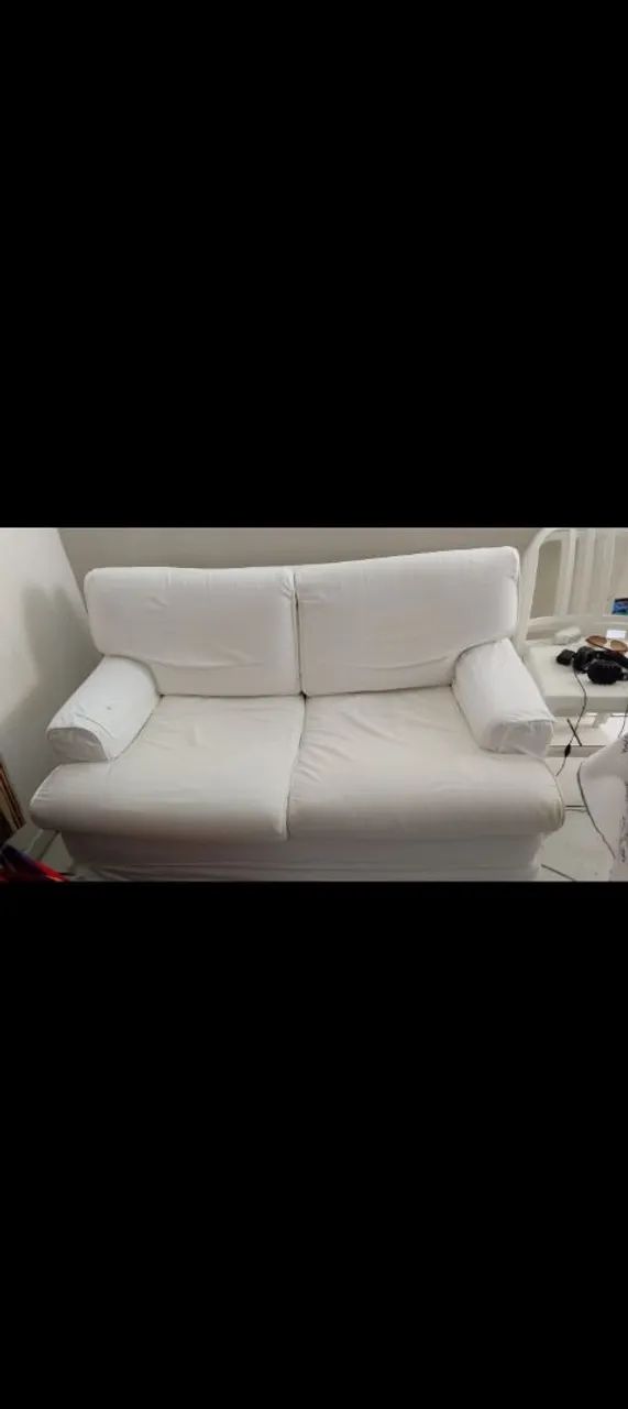 Sofá e mesa 