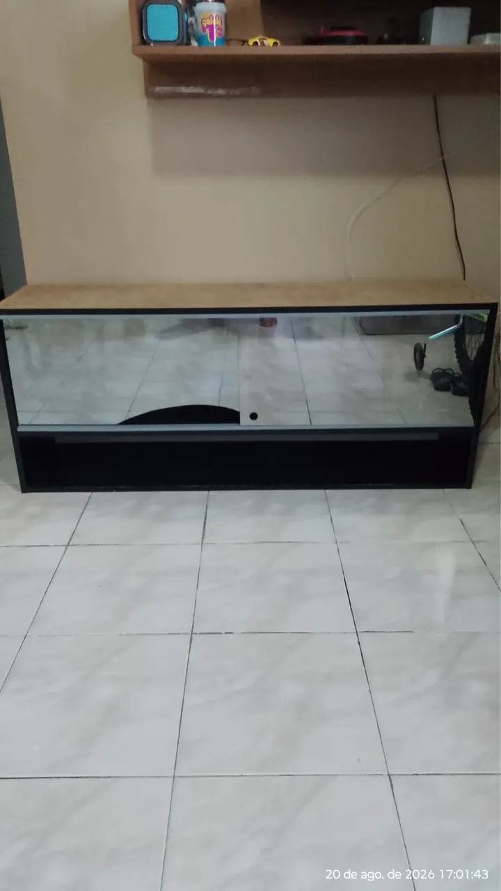 Armário espelhado com pequena avaria  - Foto 2
