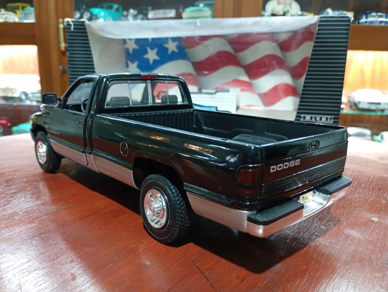 Pickup Dodge 1/18 - Foto 3