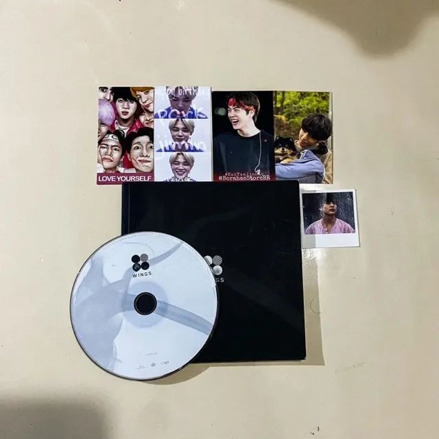 BTS - Wings [Versão W] + Cards + Polaroid