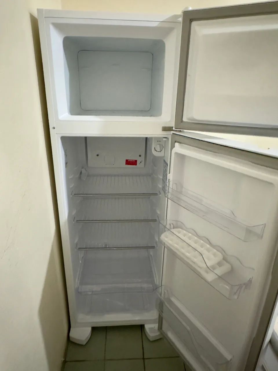 Geladeira Eletrolux - Foto 2
