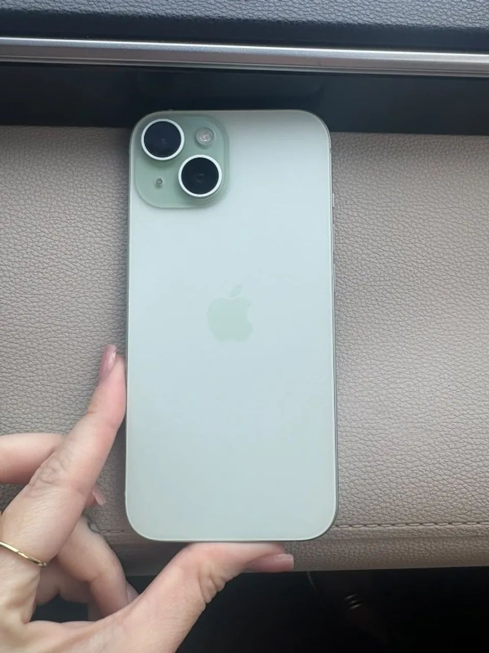 iPhone 15 