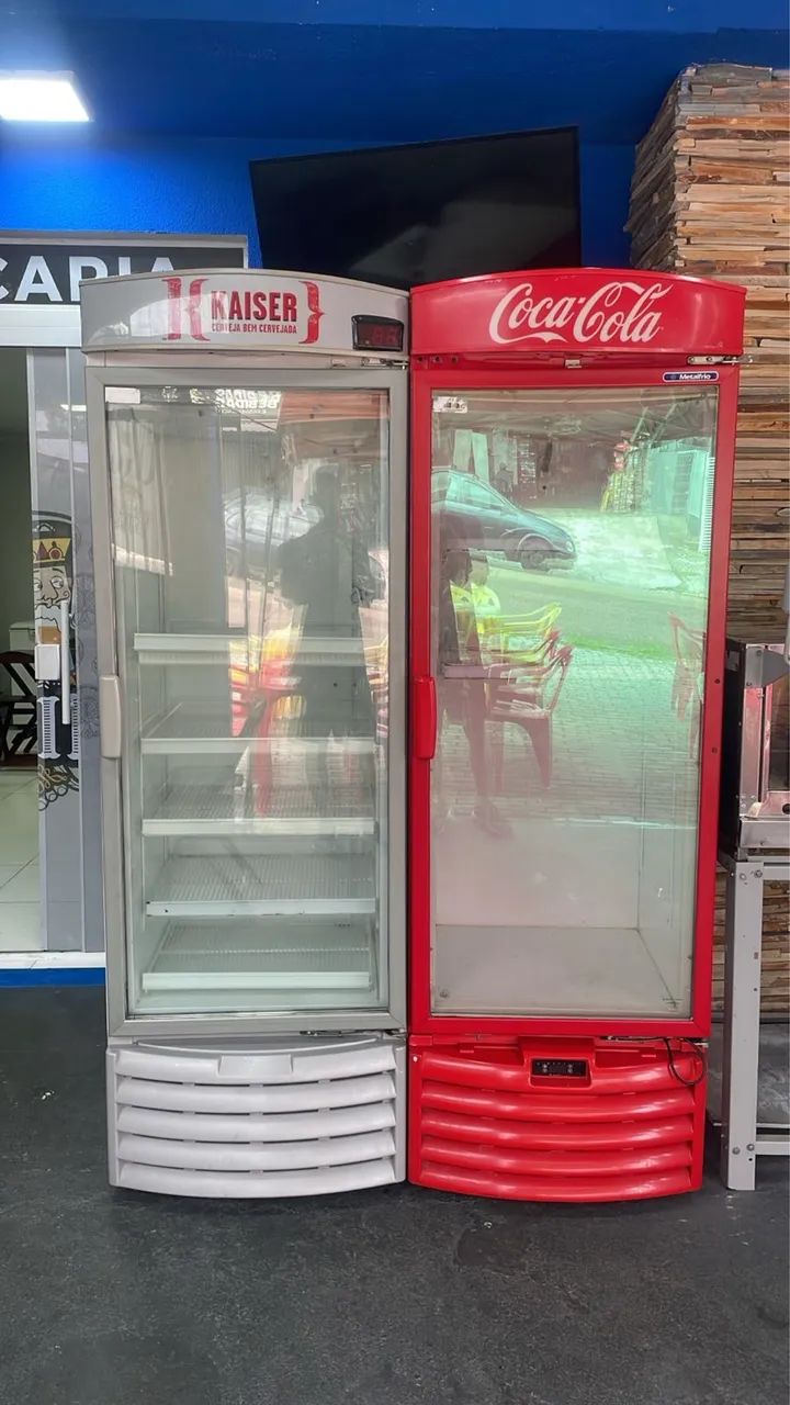 Expositoras Coca-Cola Vertical - Porta de Vidro 378 litros 110 volts (UNIDADE ) - Foto 5