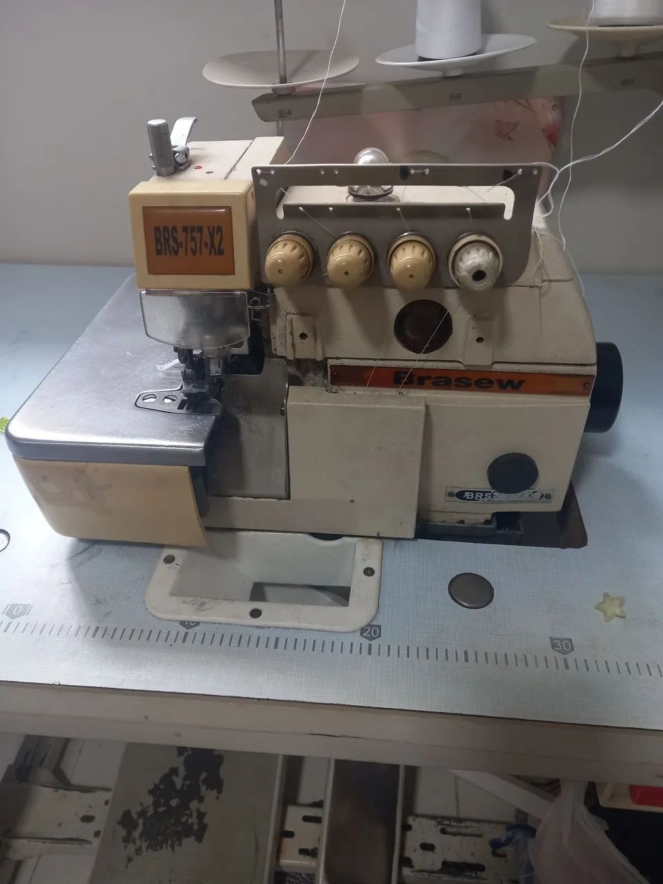 Maquina de costura - Foto 2