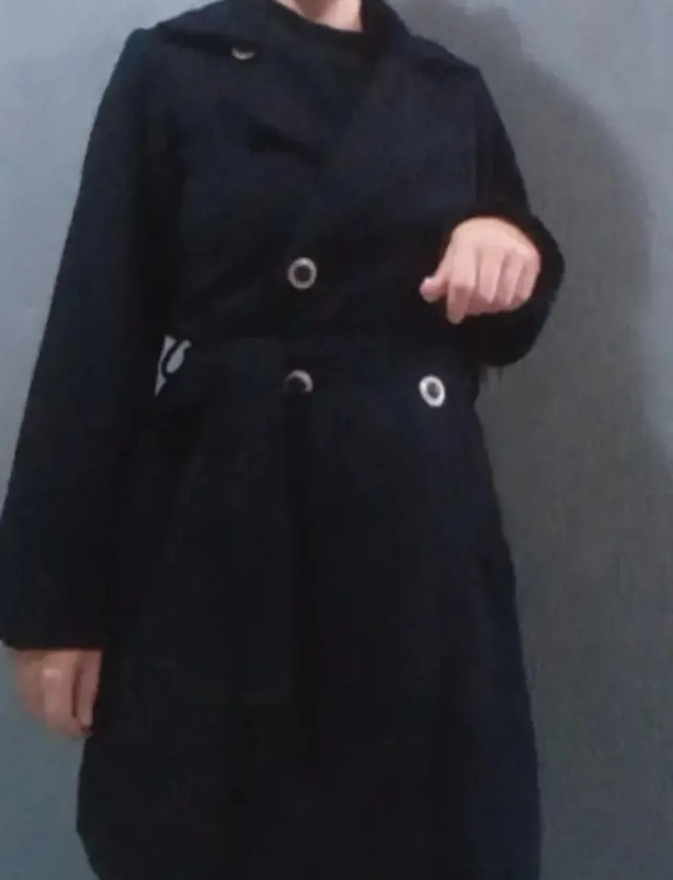 Sobretudo preto veste M e P  - Foto 2