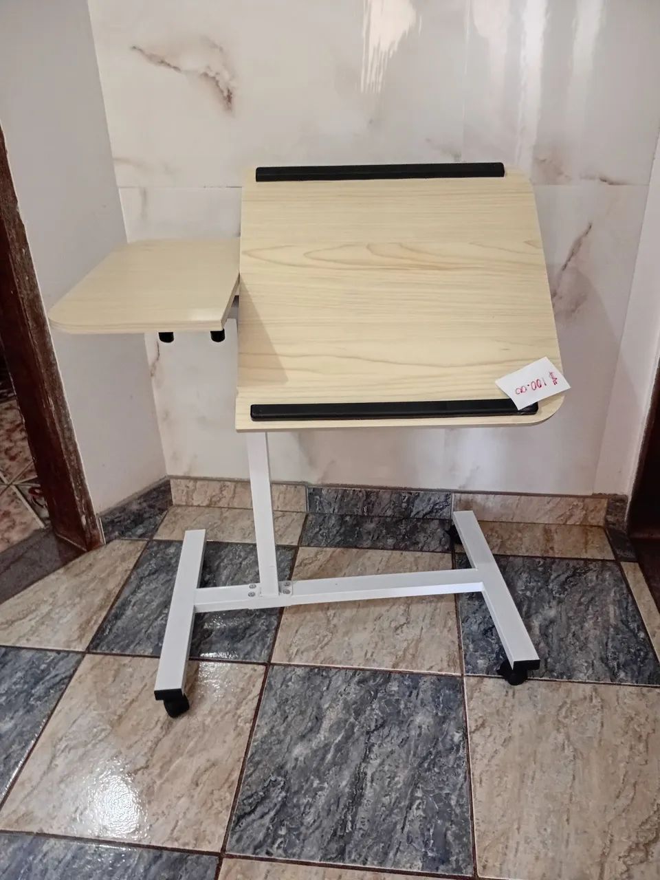 Mesa notebook articulada 