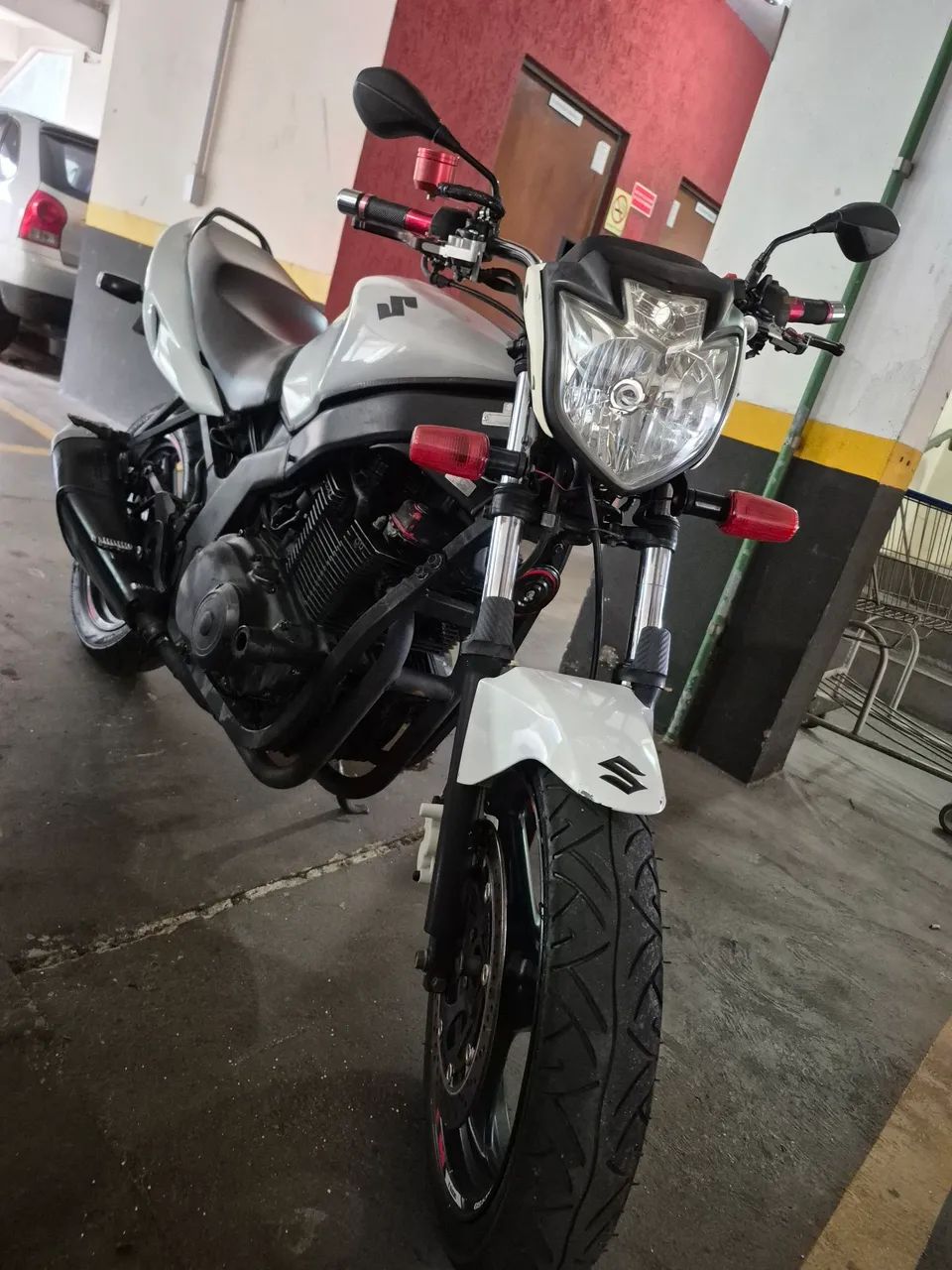 SUZUKI GS 500E 
