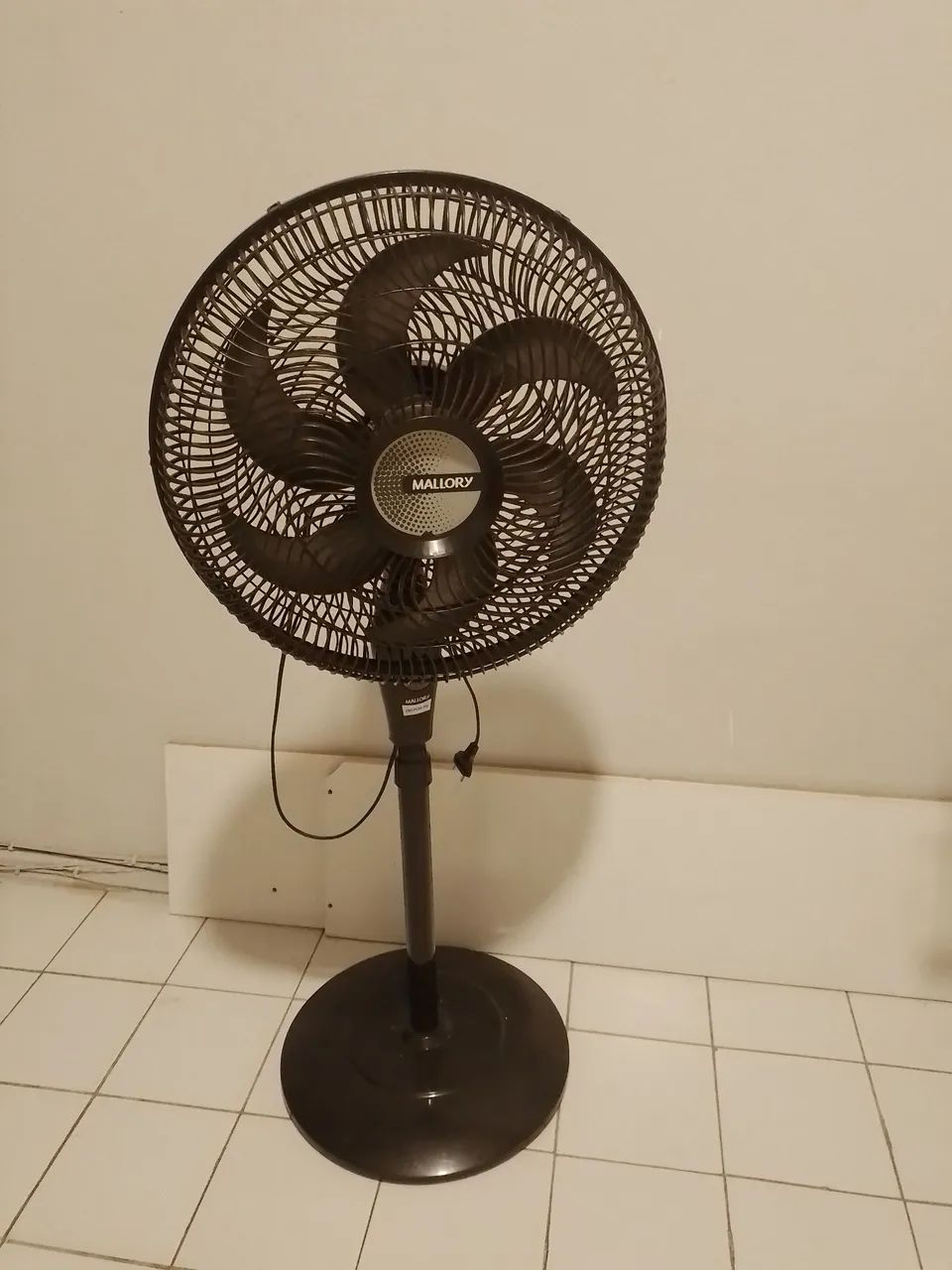 Ventilador de Coluna Mallory - Foto 2