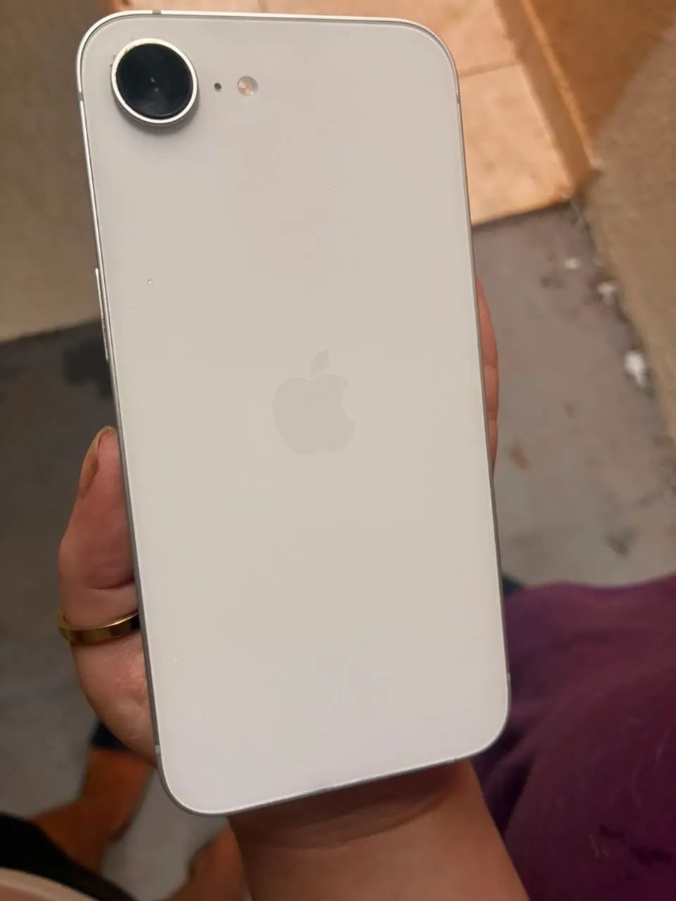 iPhone 16e 128GB - Estado de Novo! TROCA - Foto 2